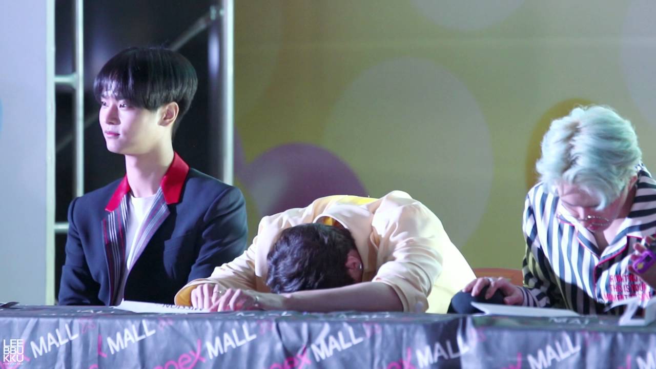 160507 빅스 코엑스 팬사인회 (레오 focus) '당연하지 게임 당연하게 진 택운이