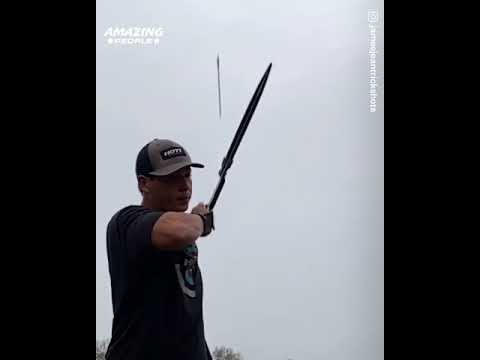 თანამედროვე რობინ ჰუდი რომელიც სნაიპერის სიზუსტით ისვრის ისარს