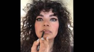 How To Create An Easy Lip Shape And Look Youthful