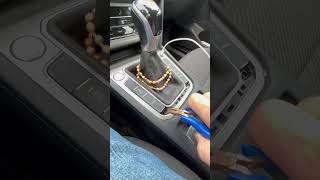 Demontaż przycisków start/stop Passat B8