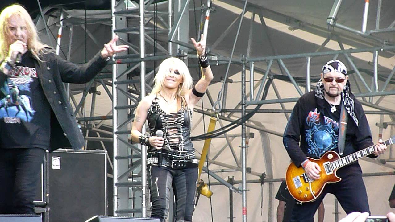 Saxon feat. Doro Pesch - Denim and Leather (live) - YouTube