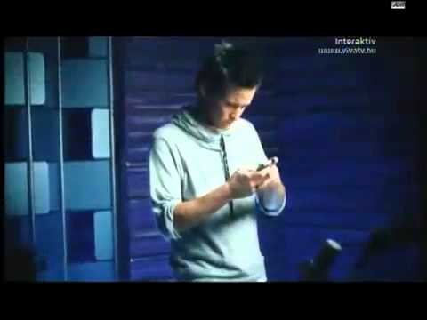 在 YouTube 上观看 Stáb 3 — Mekkora Show (Hivatalos Videoklip)