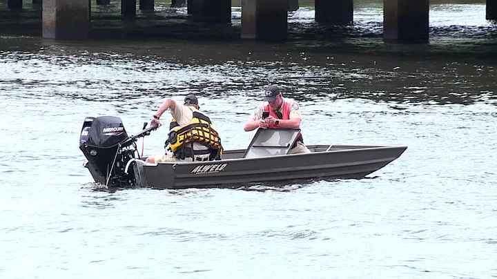 Crews search for man who fell in Ogeechee River: scene video