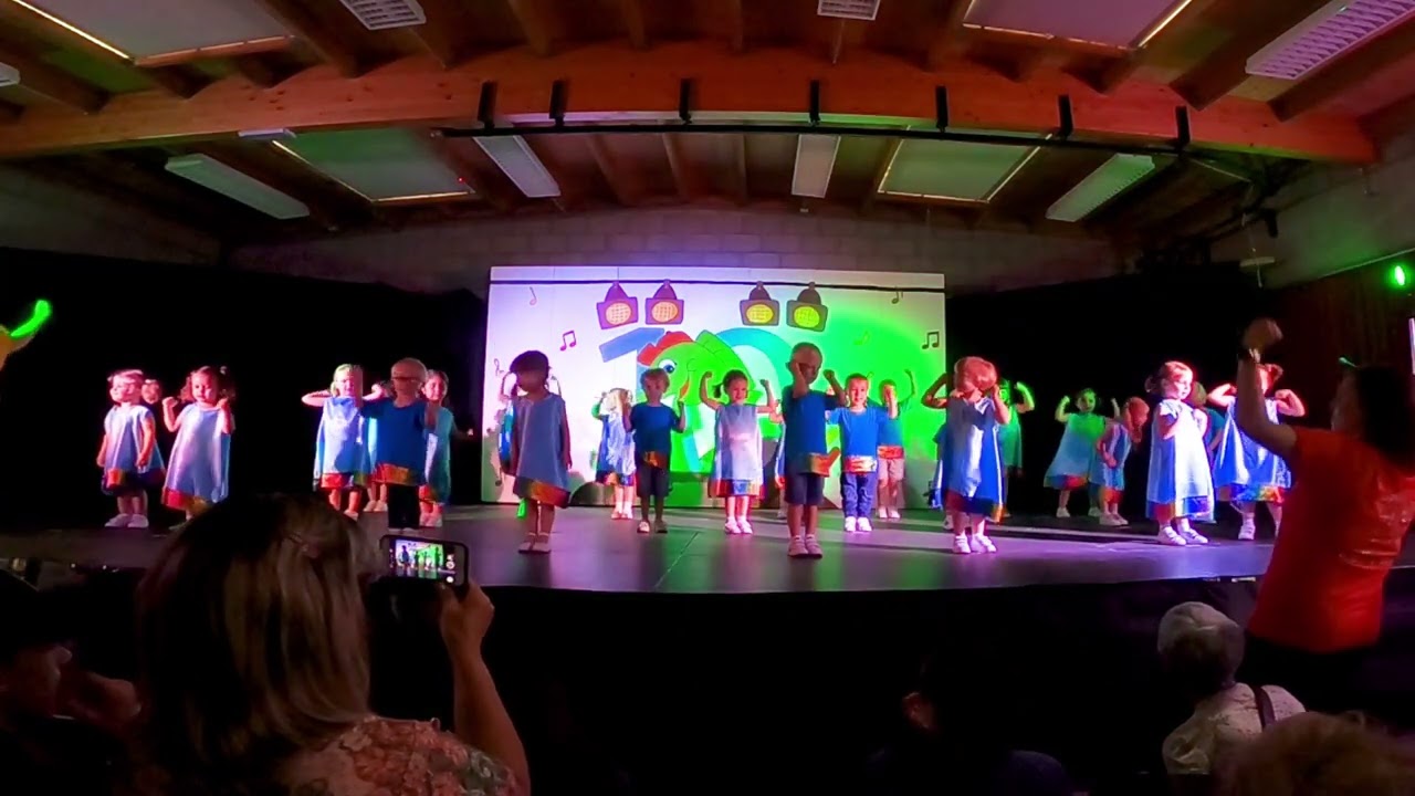 Schoolfeest - 10 om te zien - 1KS