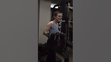 Watch Bella Ramsey training for “The Last of Us”!
