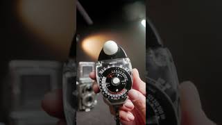 How to use an old light meter | Sekonic L-28CN #shorts