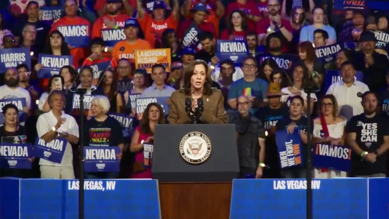 WOW: MASSIVE Kamala crowd OBLITERATES Trump
