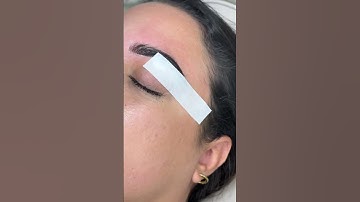 WAX WITH ME 🤍 on top of laminated brows and tinting ☺️ #browwax #satisfying #browlamination