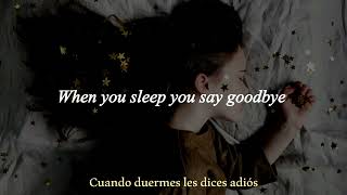 Video thumbnail of "Complices - Cuando duermes - (Letra) - Lyrics in Spanish and English"