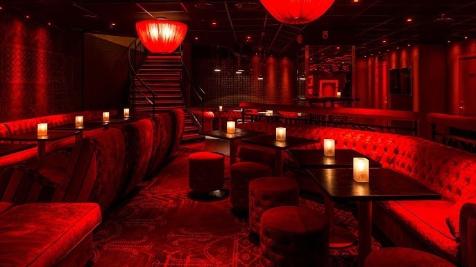 Орыс жезөкшелерімен порно Өте бұлшықетті және сексуалды бодибилдер жыныстық қатынасқа түседі