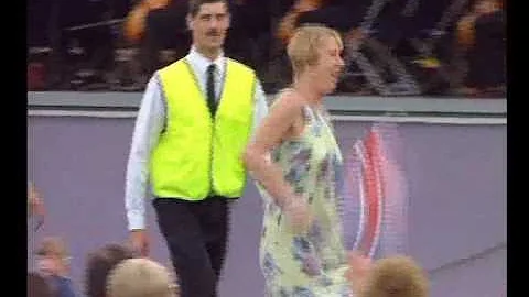 Dancing Funny Drunk  Diva without a care in the wo...