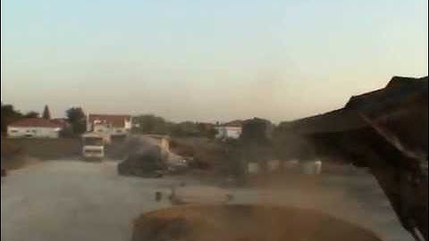 Mixell Single Auger Trailer Mixer Feeder