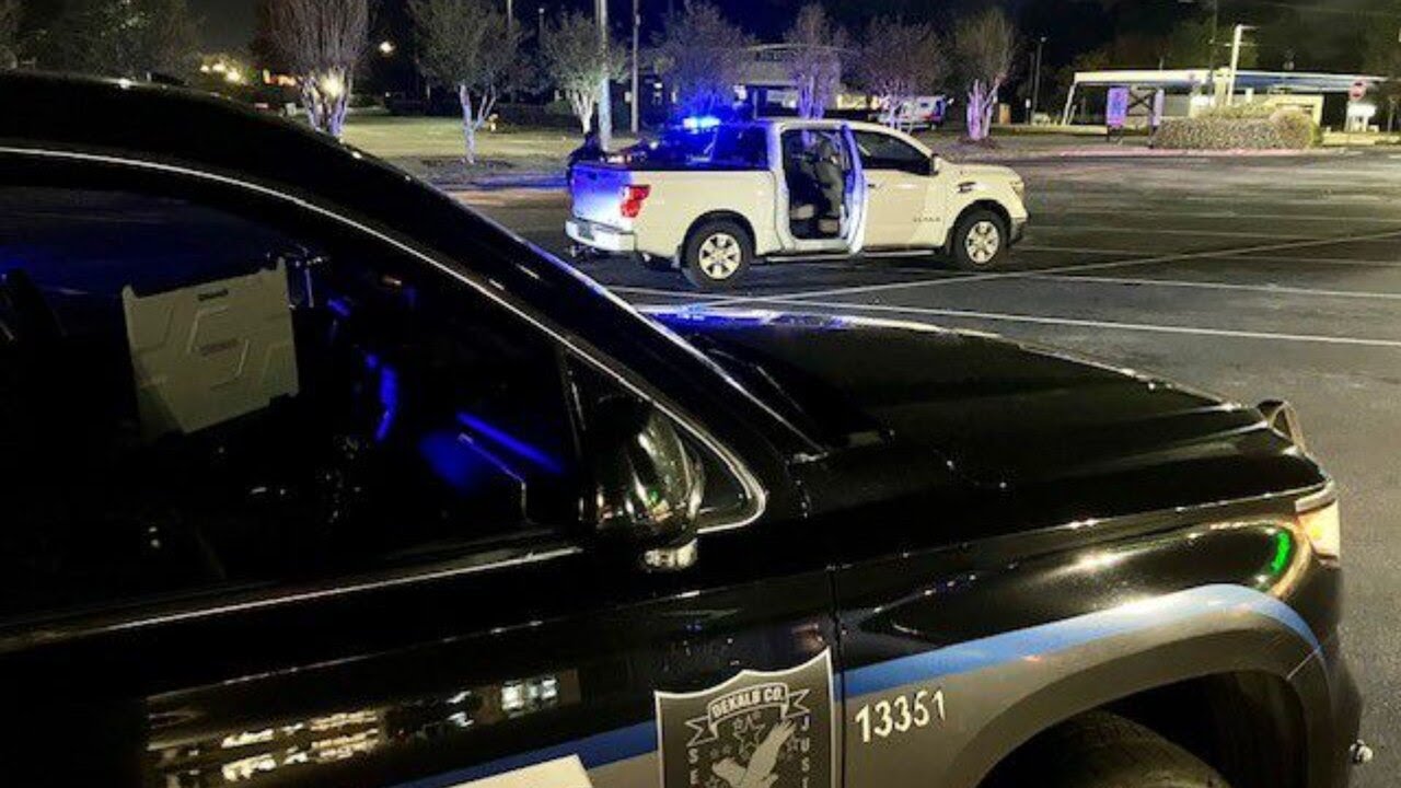 Man hospitalized after being shot in DeKalb County - YouTube