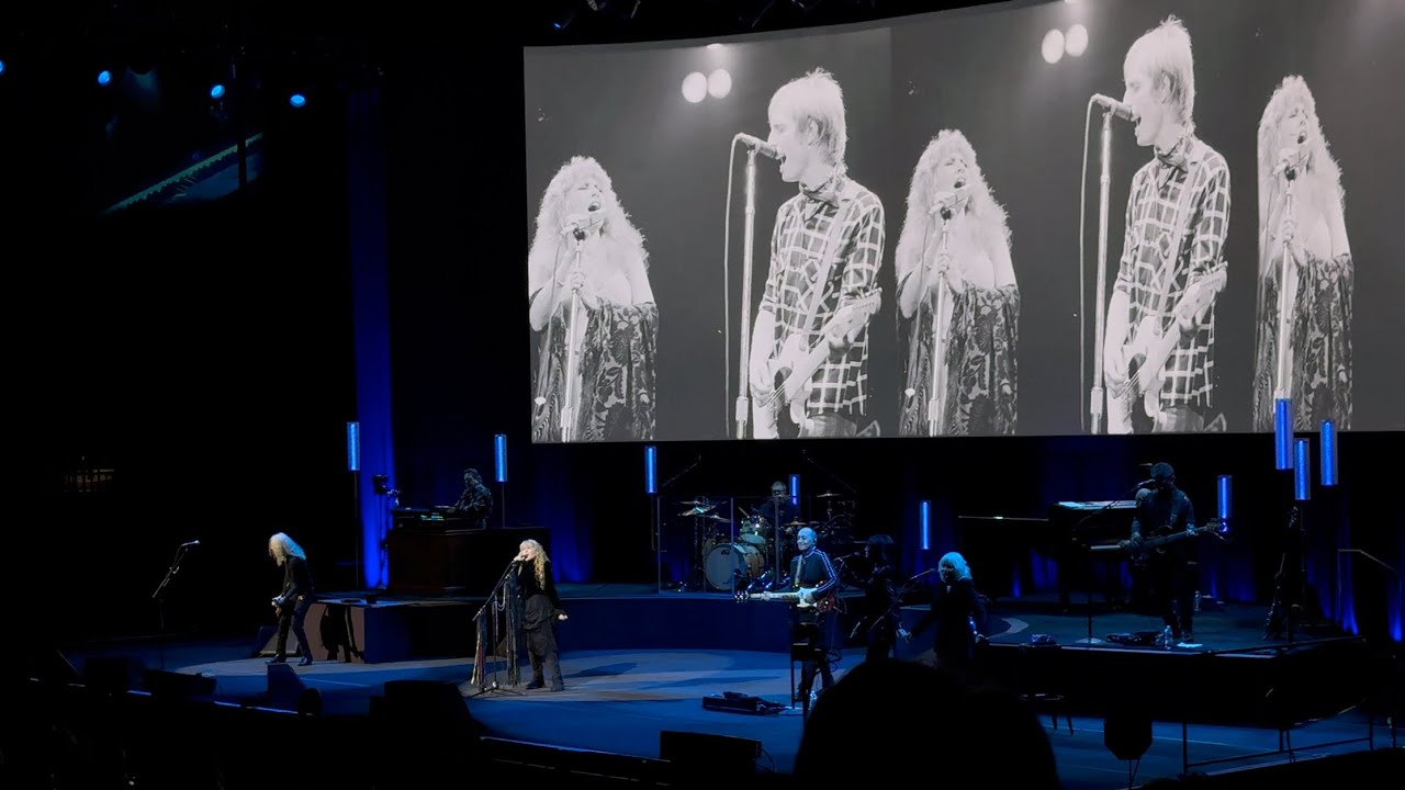 Stevie Nicks: Free Fallin’ (Tom Petty cover) [Live 4K] (St. Paul, Minnesota – November 12, 2025)