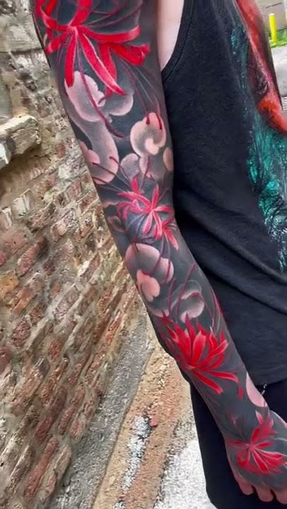 Spider lilies made @ Speakeasy Tattoo    #chicago #tattoos #tattoo #japanesetattoo #sleeves