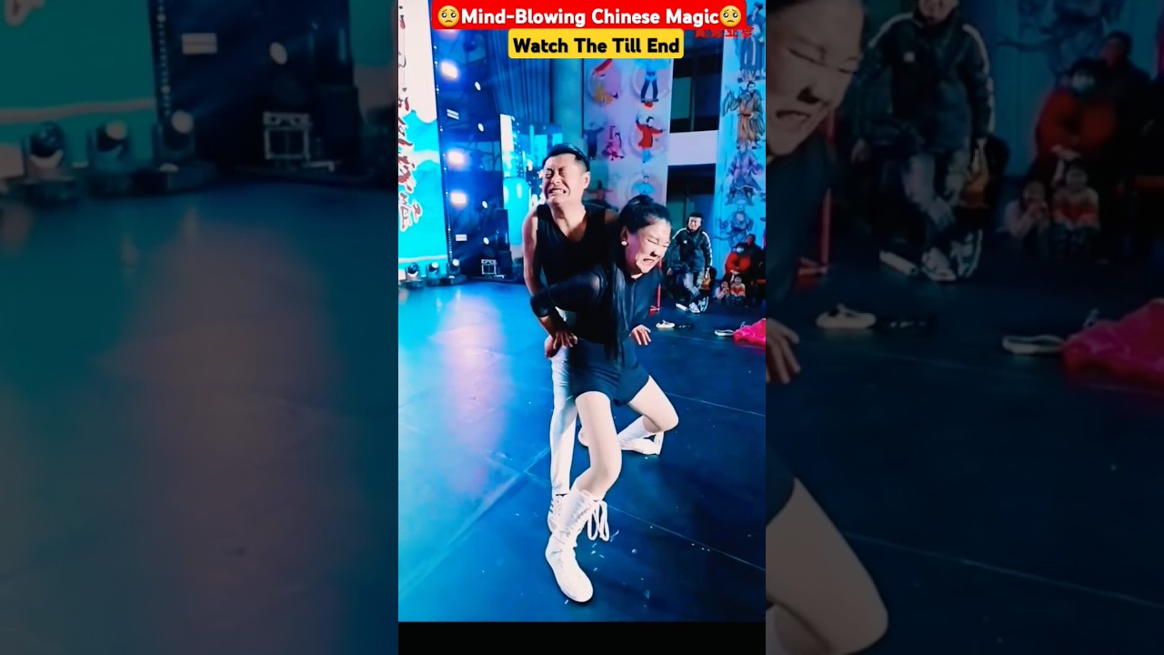 Mind-Blowing Chinese Magic! 🤯 Two People ESCAPE a Tiny Ring – IMPOSSIBLE Illusion 