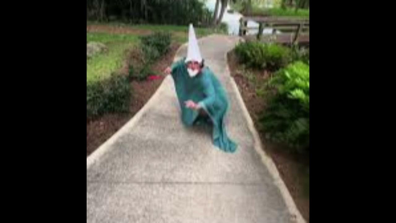 Tiny green wizard. Tiny green wizard