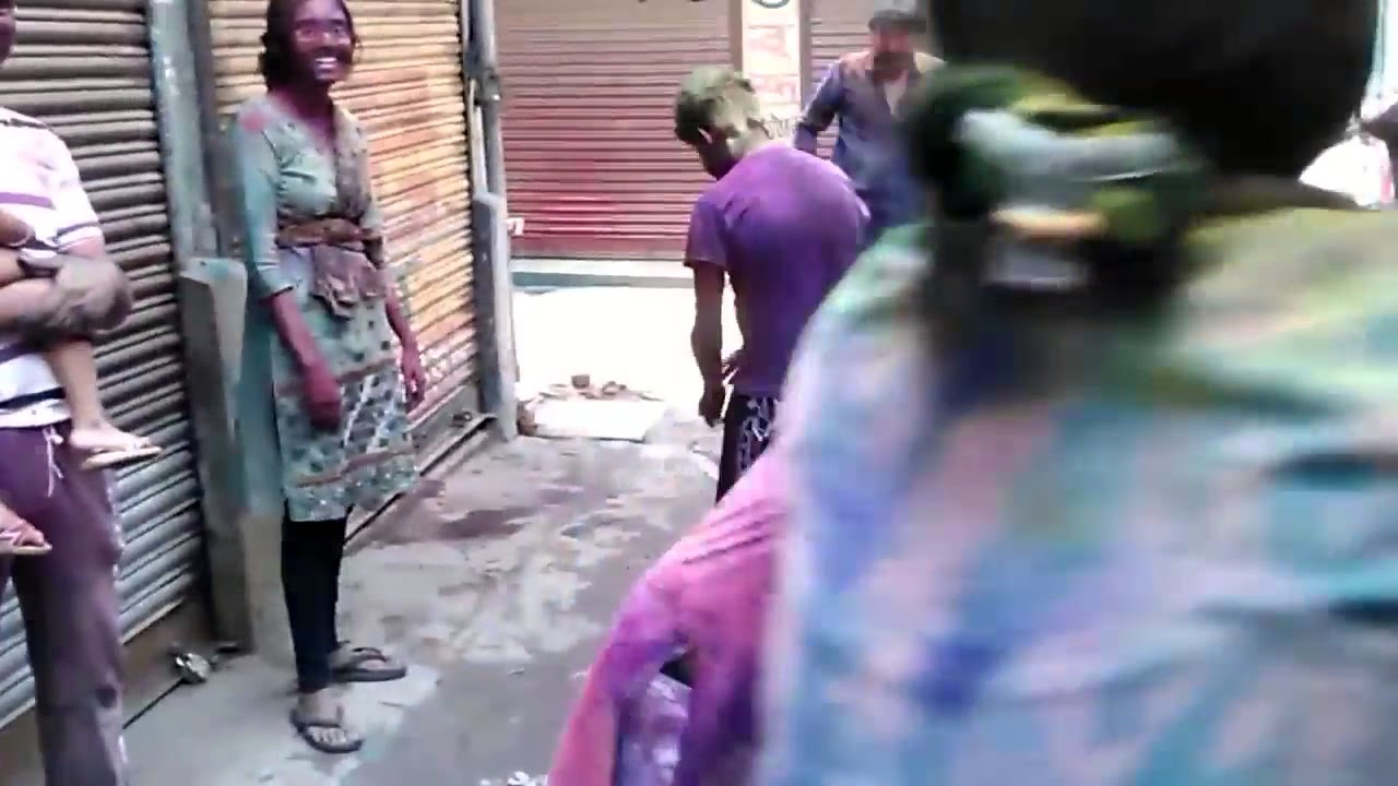 aunty uncle holi masti