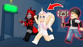 Will We ESCAPE This BEAST In Flee The Facility! (Roblox)