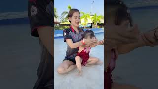 vlog នាំ​អូនលីកាមកលេង​សមុទ្រ​ 😂 New video clip vlog funny