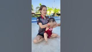 vlog នាំ​អូនលីកាមកលេង​សមុទ្រ​ 😂 New video clip  vlog funny