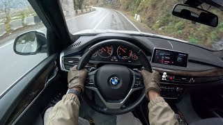 2018 BMW X5 F15 sDrive35i driving countryside in soft rain screenshot 4