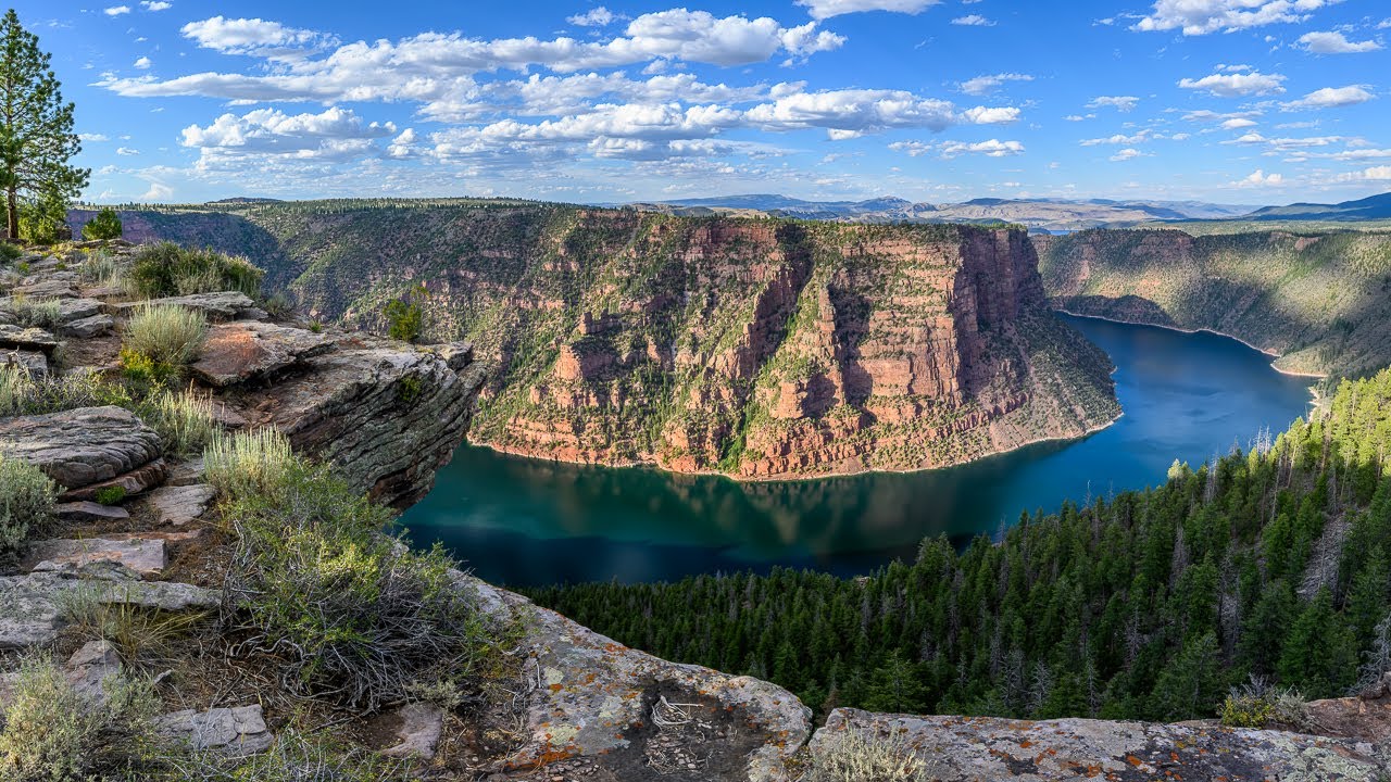 Flaming Gorge Reservoir and Ute Mountain Fire Lookout Tower in Ashley National Forest (v2)