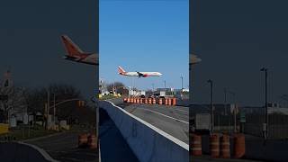 Air India 777-337(ER) VT-ALU/Flight AI119 from FCO to JFK/Lands on runway 22L