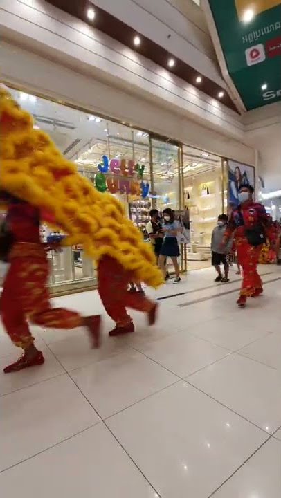 Lion Dance & Chinese Drums Performace - Happy Chinese New Year 2022 - Gong Xi Fa Chai!