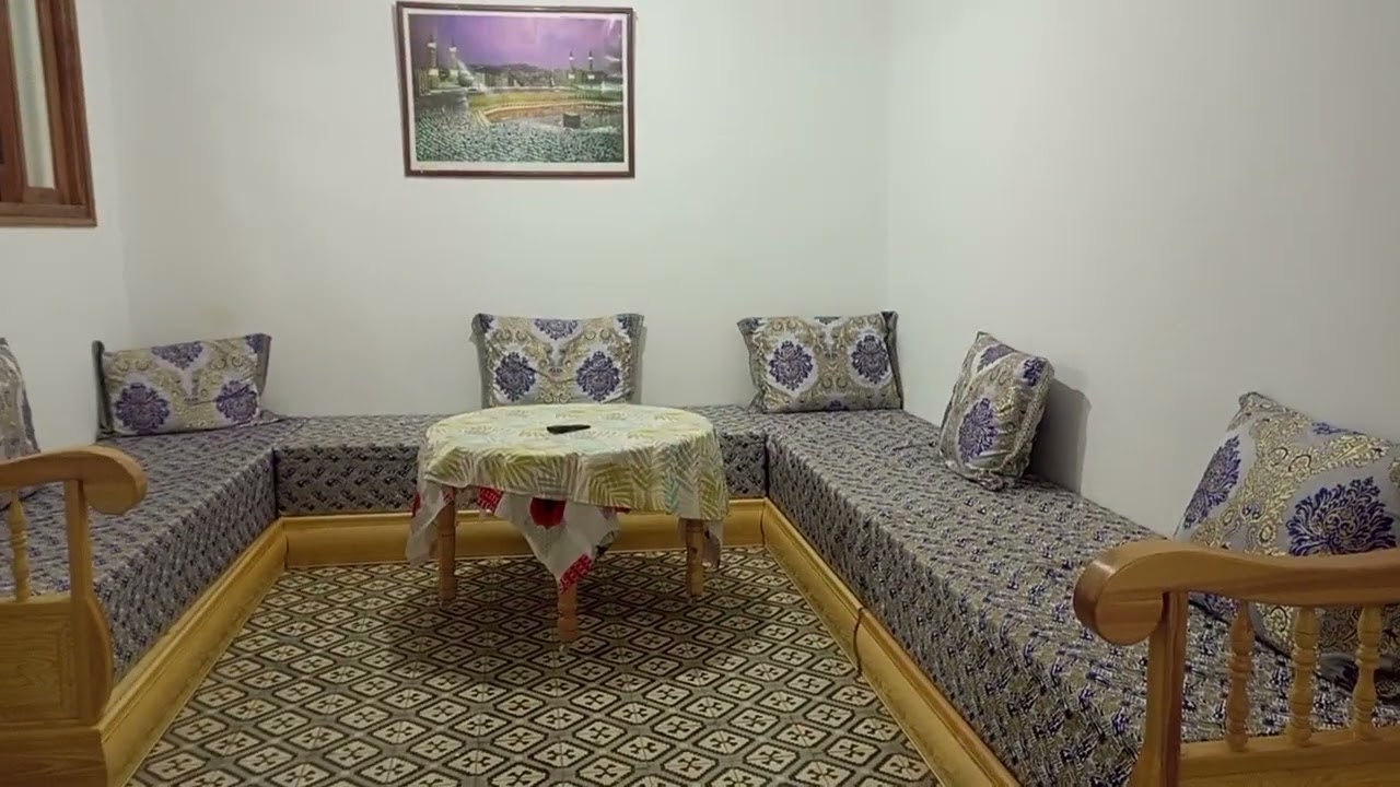 منزل محفظ للبيع بمدينة أصيلة وسط المدينة قريب من جميع المرافق العامةوالخاصة80متر مربع الثمن120مليون