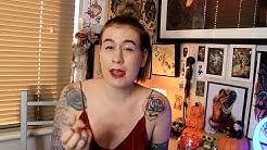 Pros & Cons Of Thigh Tattoos 