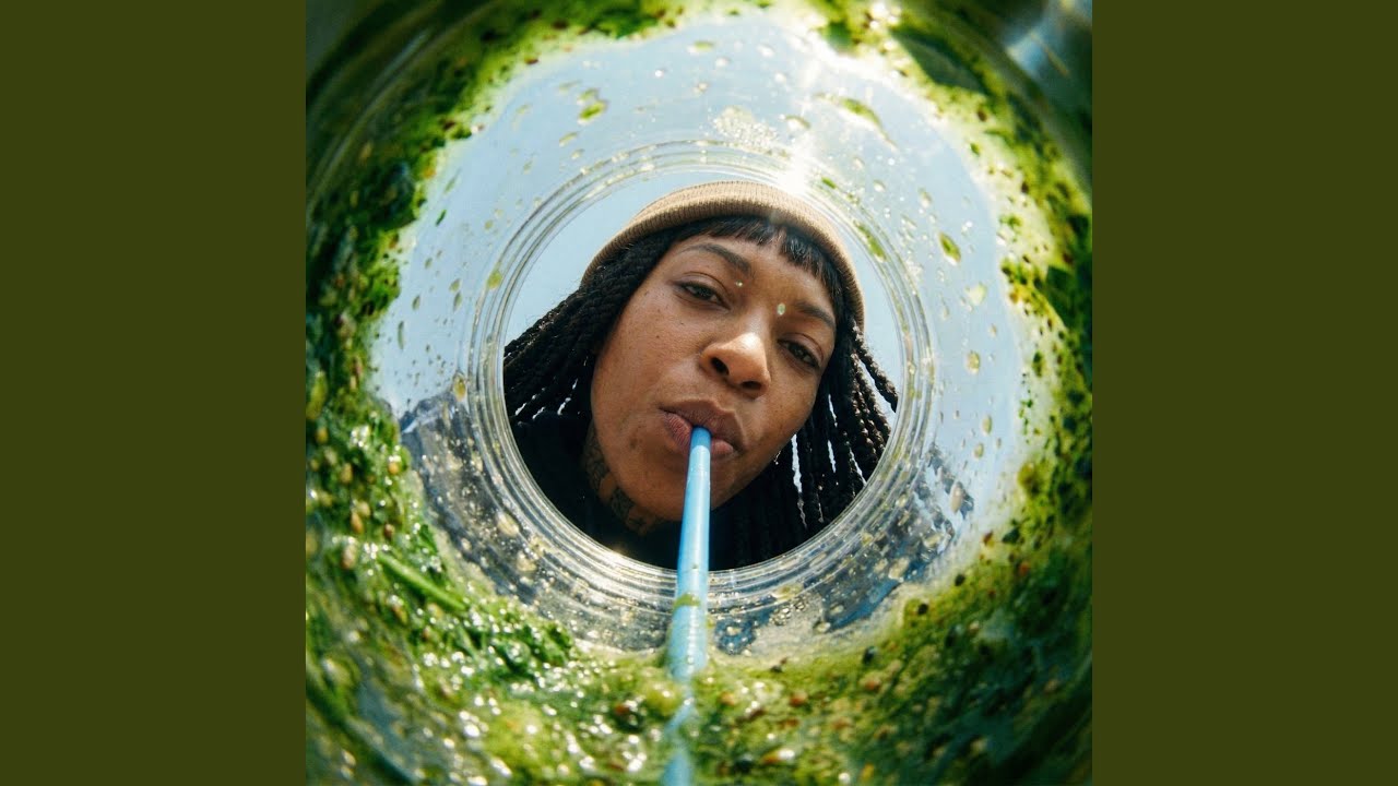 YouTube에서 Close Enough 보기 YouTube에서 Close Enough 보기