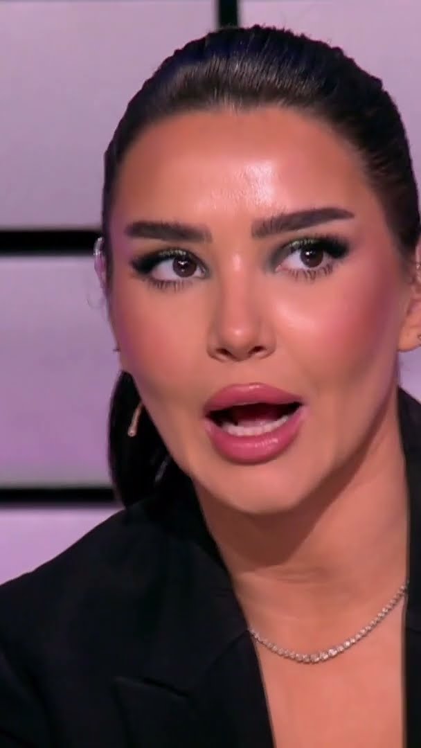 “Më çoi me makinë në Dibër”, Xhoni shoqëron Klean, çfarë ka ndodhur rrugës?