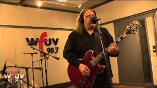 Warren Haynes - &quot;Rivers Gonna Rise&quot; (Live in Studio-A at WFUV)