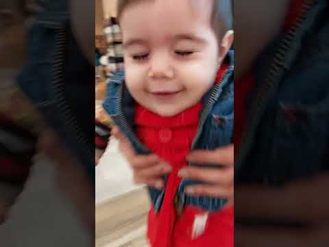 عيوني بابا بابا حبيبي مع دهب وألماس