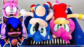 Sonic.Exe Watch SHREDDING SONIC & AMY