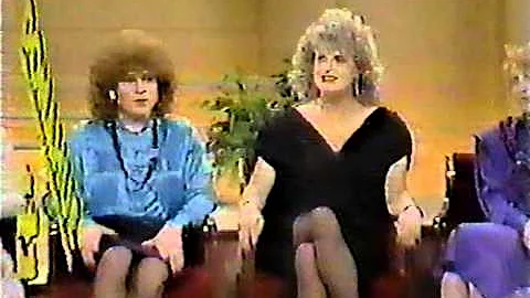 Donahue with Crossdressers Featuring JoAnn Roberts...