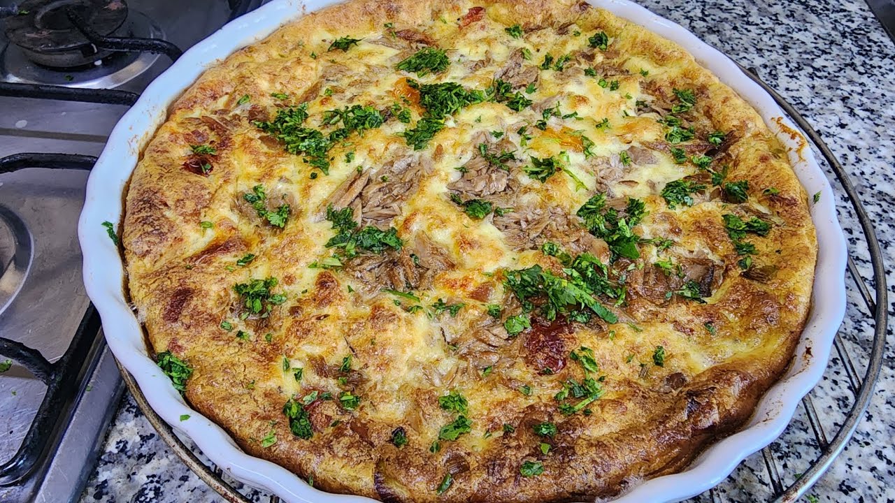 كيش الطون والفطر المعلب بدون عجين  رطب  او رائع وجميل جدا 🍅🧅