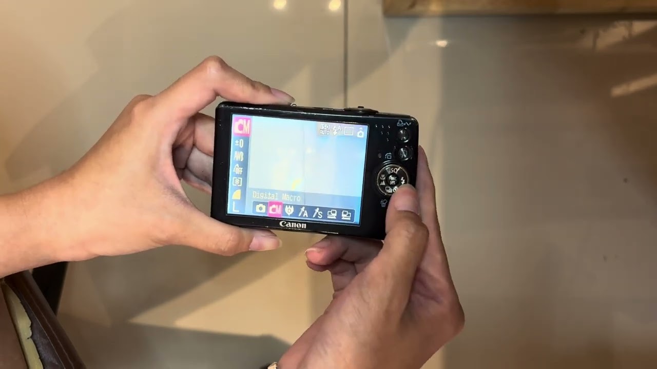 Canon ixus 75 (silver black combo) - YouTube