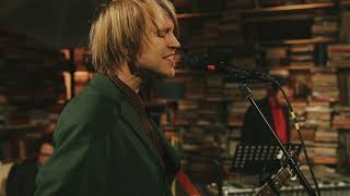 Inside a Live Artist Residency: Marie Modiano & Peter von Poehl at Librairie 7L (Paris) | Sennheiser