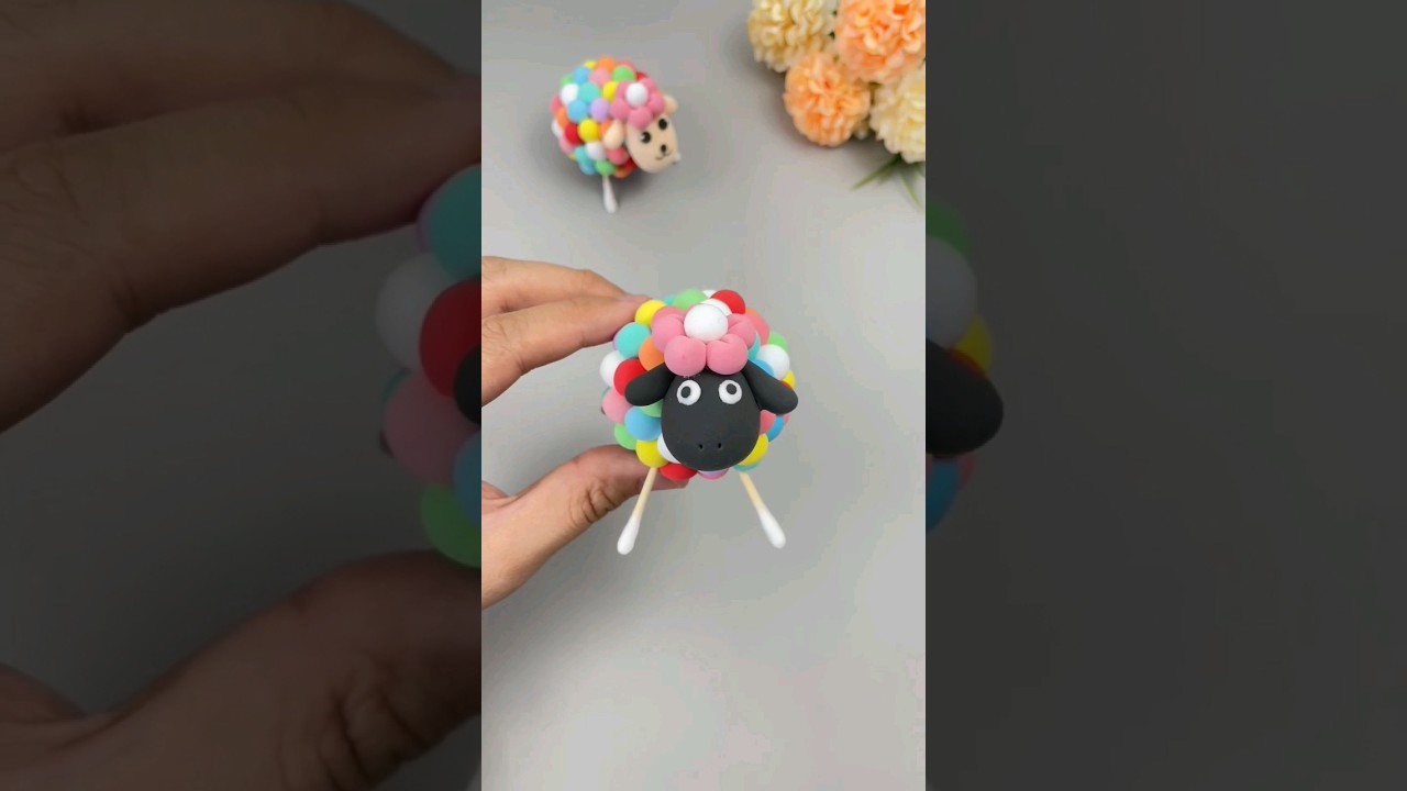 You can make a colorful lamb by rolling it into a ball. It's perfect for kindergarten 