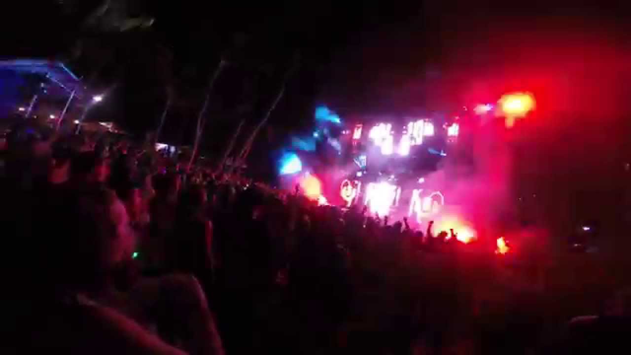 Snails at UMF 2015 OWSLA (ID)