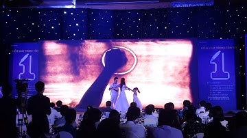 Vẽ Tranh Cát Nghệ Thuật Trực Tiếp Kết Hợp Với Vũ Đoàn