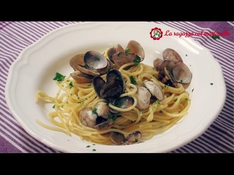 Pasta amb cloïsses (Spaghetti alle vongole) ~ Primers Receptes  ~ La ragazza col mattarello