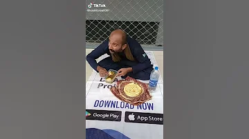 الصلاة أولا 