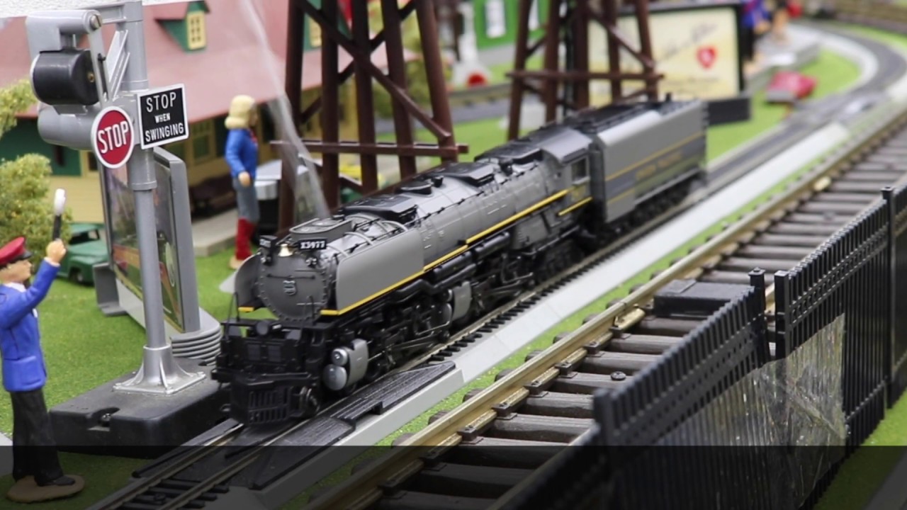 Broadway Limited #5820 UP Challenger 4-6-6-4, #3977, Museum