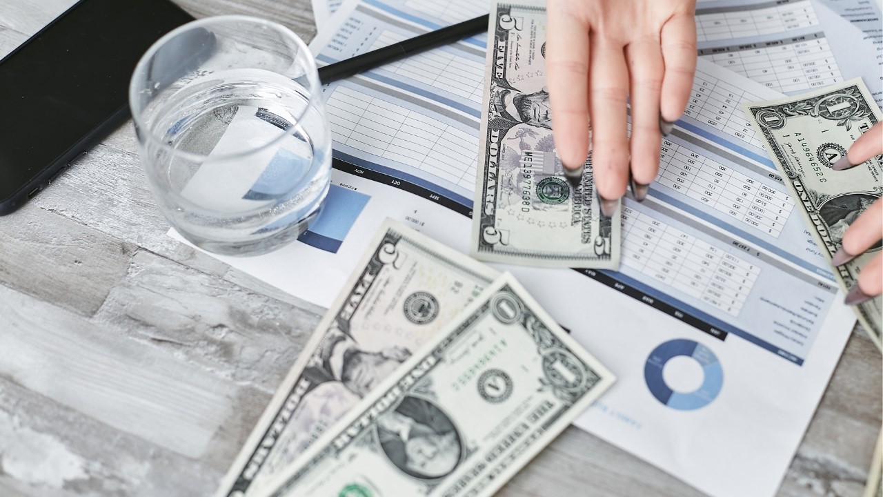 rewrite this title 6 Websites to sell digital products and make money online rewrite this title 6 Websites to sell digital products and make money online