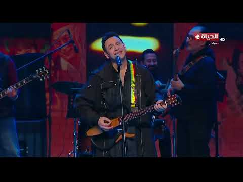 وكأنك بتسمعها لأول مرة 6 دقايق من الرومانسية مع اغنية بسلم عليك بلحن وغناء مصطفى قمر 