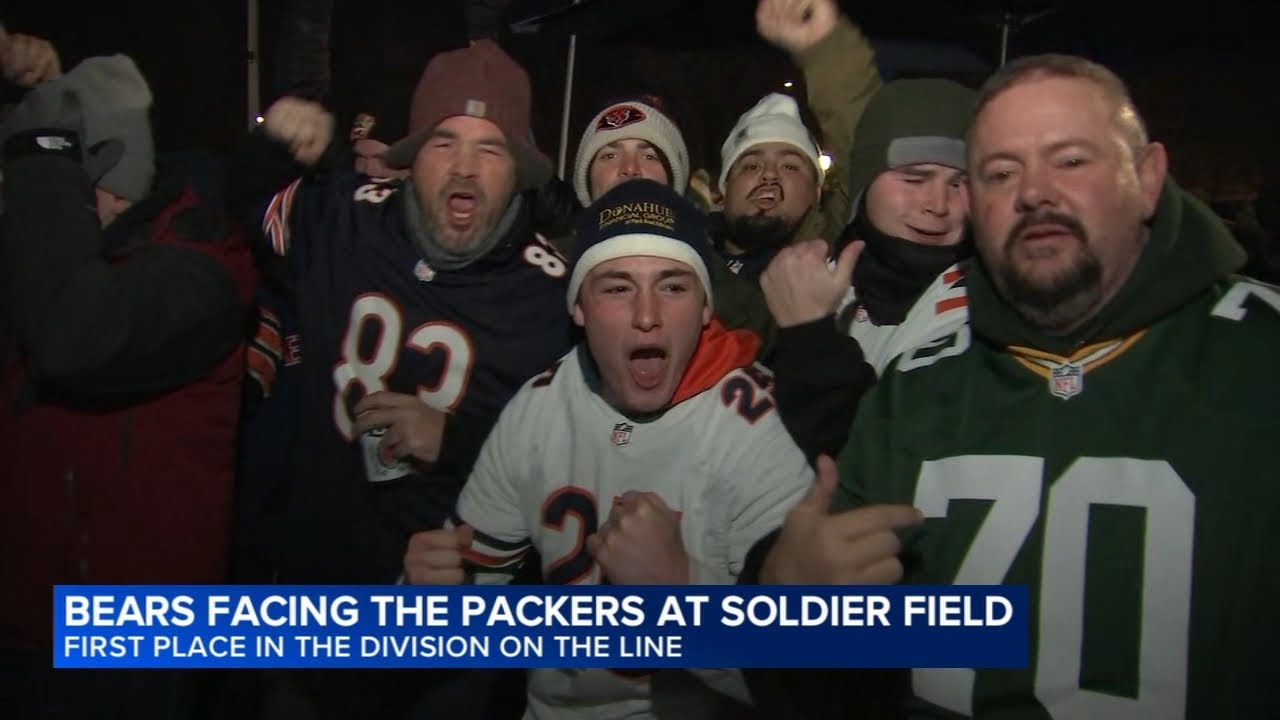 Bears, Packers fans fill Soldier Field for Saturday rivalry rematch
