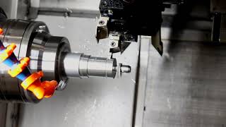 CNC-Drehmaschine mit direkt angetriebenen Spindeln und Fräsrevolver